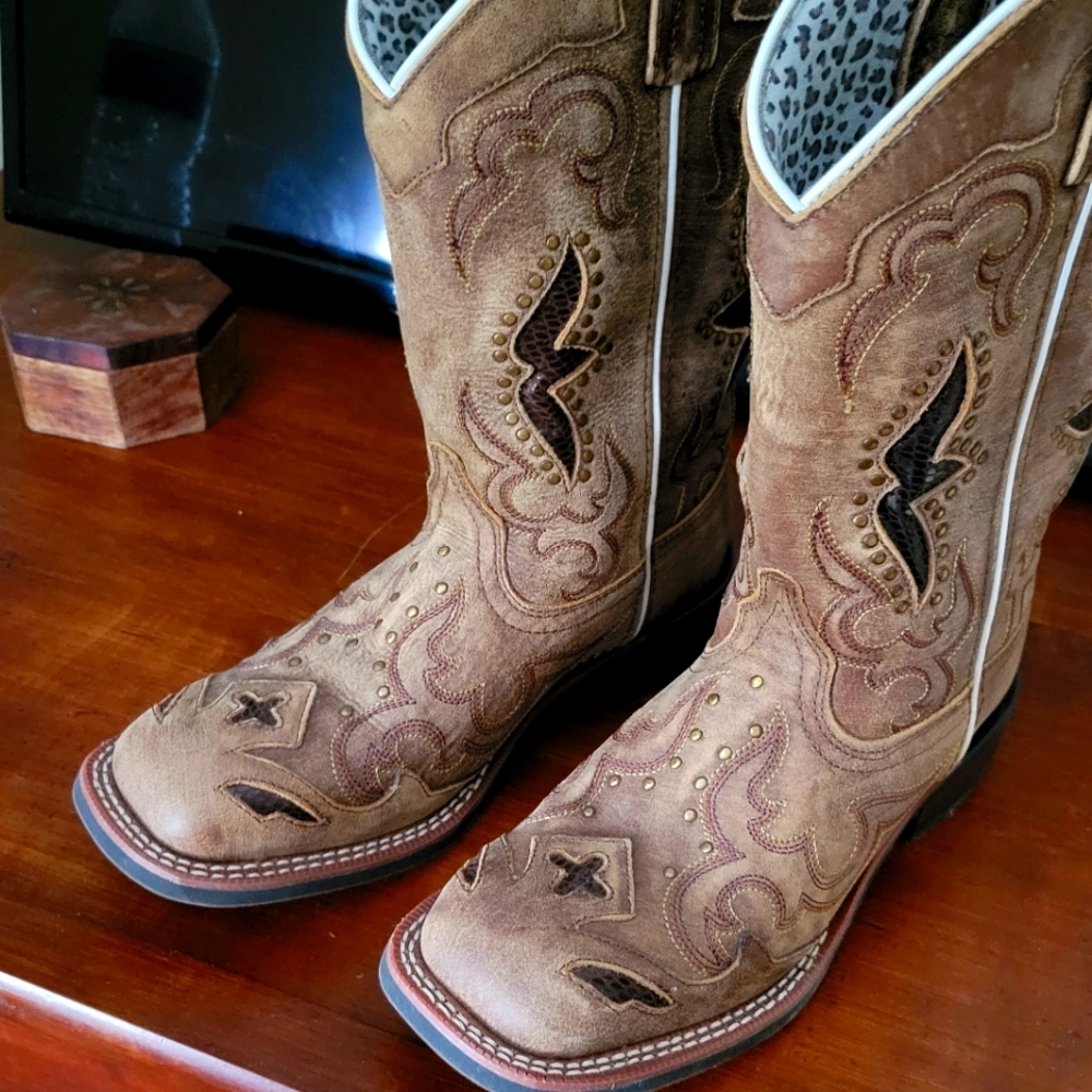 Laredo Spellbound Square Toes Cowgirl Boots - Size 7